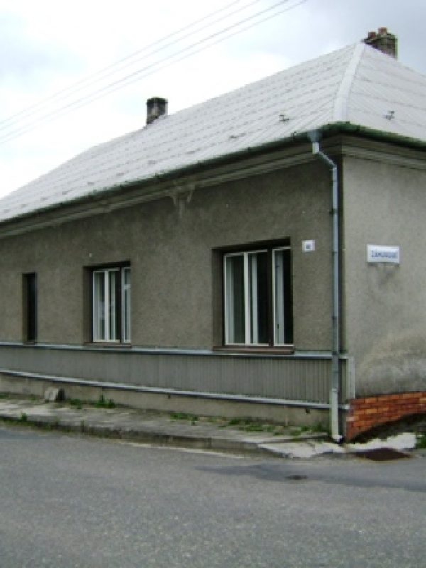Obecní dům Lukoveček 1
