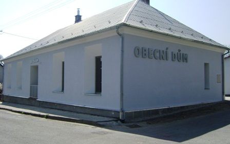 Obecní dům Lukoveček 2